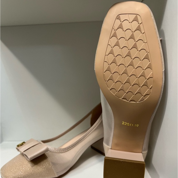 Chic Casual Block Toe and Heel Size: US: 6 - Picture 8 of 8